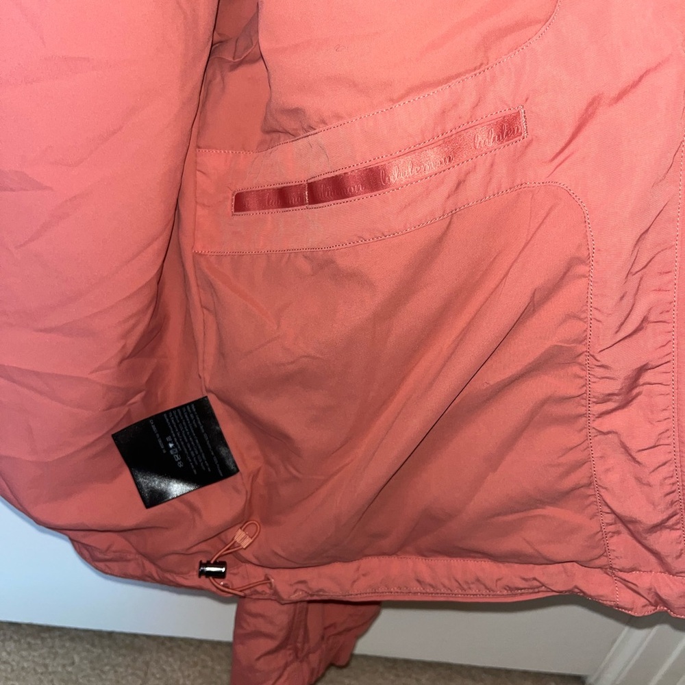 Lululemon wind breaker/shacket - Picture 4 of 7